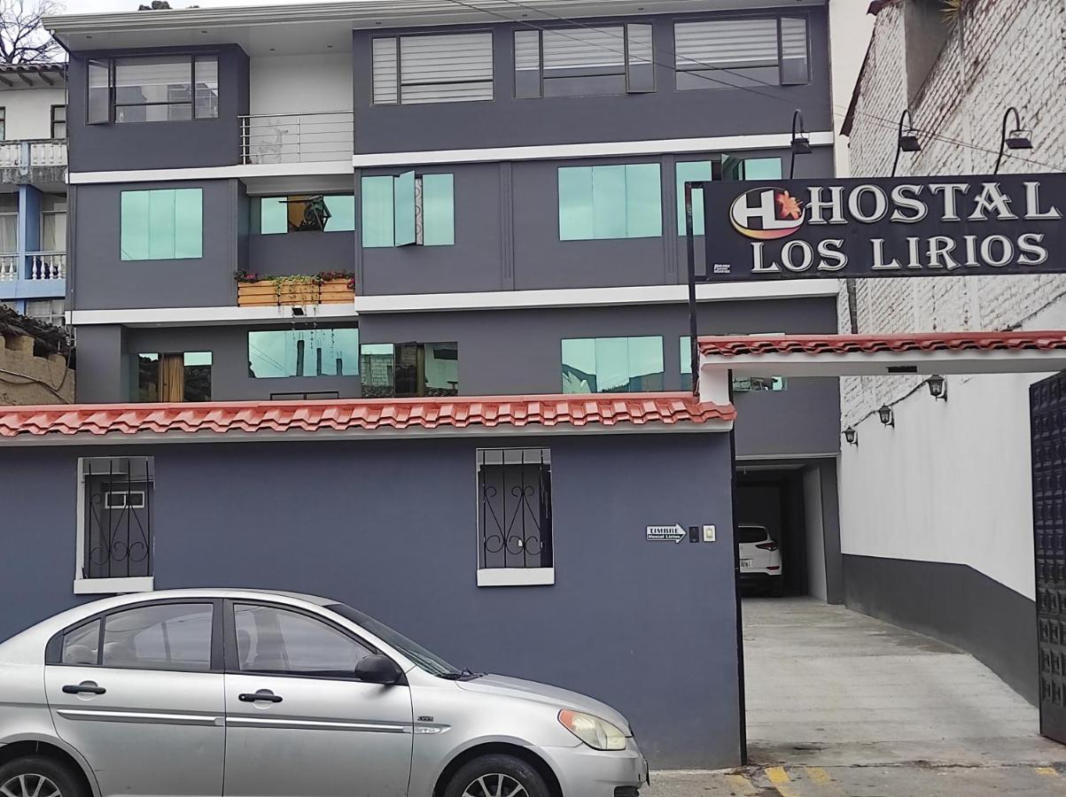 Hostal Los Lirios Loja Exteriör bild